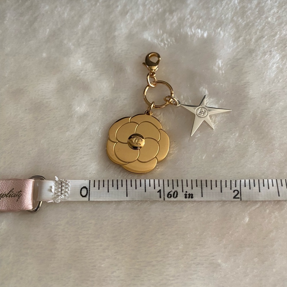 Chanel Camellia Flower and Silver Star Charm - Picture 4 of 5